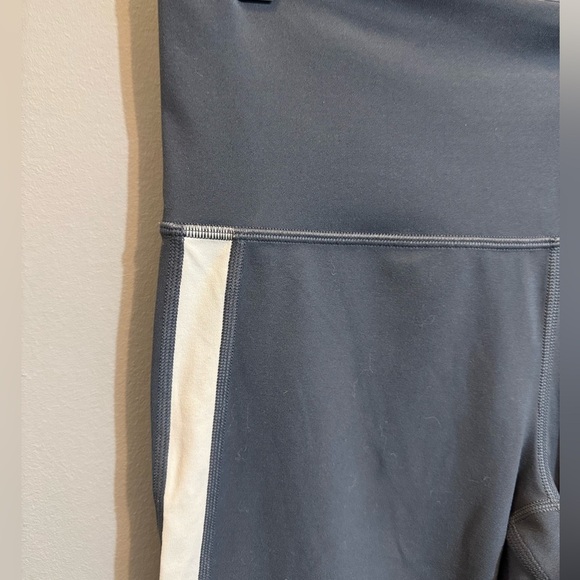 Athleta Elation 7/8 Leggings - Picture 2 of 7